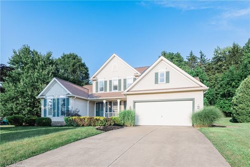 9949 Parkland Dr, Twinsburg, OH, 44087-3317 | Card Image