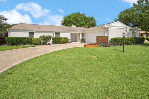 15515 Leavalley Cir, Dallas, TX, 75248-5229 | Card Image