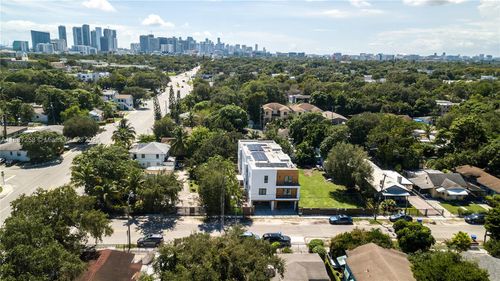 24 Nw 58th St, Miami, FL, 33127-1618 | Card Image