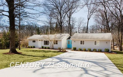 4041 Janet Dr, Harrison, MI, 48625-9731 | Card Image