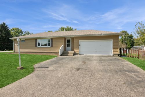 1807 Beach Rd, McHenry, IL, 60050-3577 | Card Image