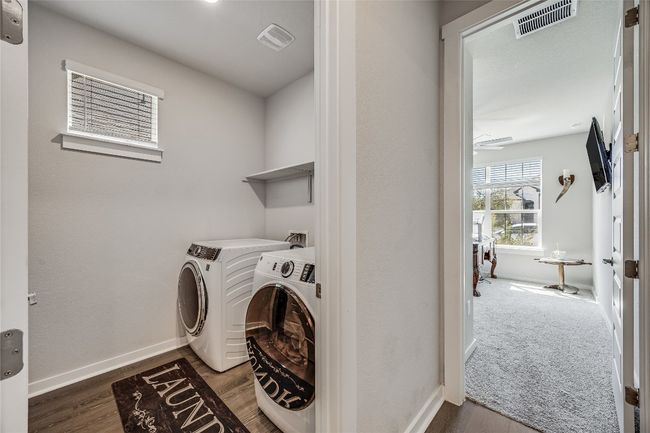 Main level laundry | Image 22