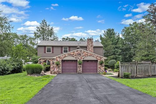5812 Torrance Dr, Murrysville, PA, 15632-8803 | Card Image