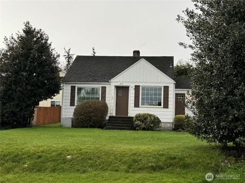 817 34th St, Anacortes, WA, 98221-3416 | Card Image