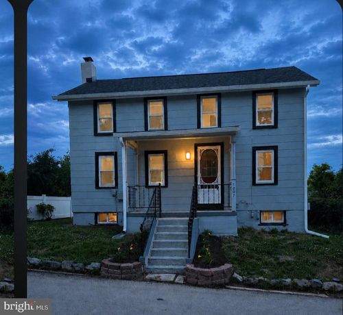 1007 Livingston Ave, PHOENIXVILLE, PA, 19460-2234 | Card Image