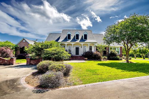 17609 Highway 3235, Galliano, LA, 70354-3545 | Card Image