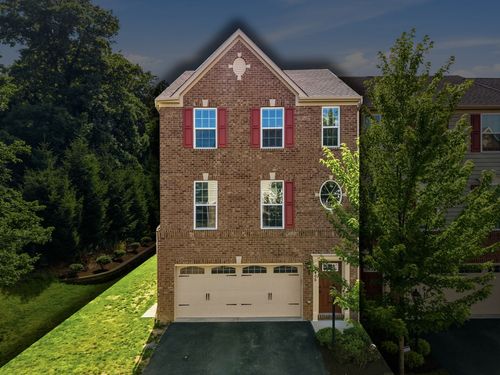 2405 Pointe View Dr, Mars, PA, 16046-8931 | Card Image