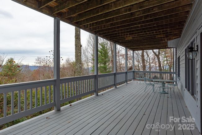 135 Poplar Loop Dr, House other with 3 bedrooms, 5 bathrooms and null parking in Flat Rock NC | Image 46