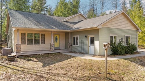 1794 Round Lake Road, Green Lake Township, MI, 49643 | Card Image