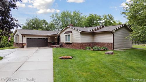 59300 Montego Dr, New Hudson, MI, 48165-9533 | Card Image