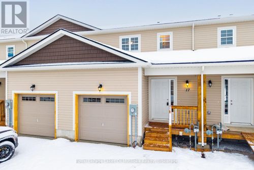 17 Mcconnell Cres, Bracebridge, ON, P1L0N7 | Card Image