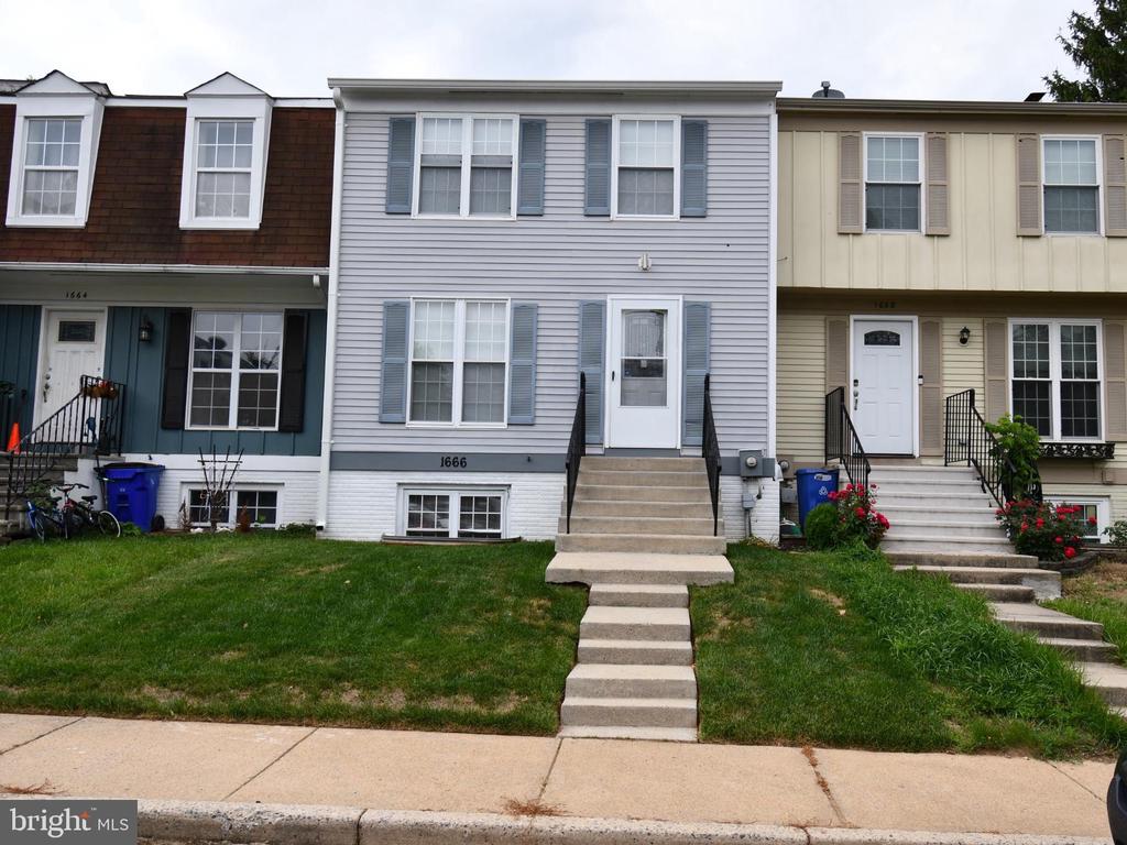 Residential in FREDERICK 4