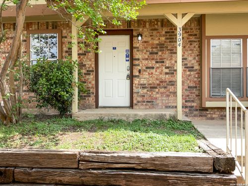 7880 Micron Dr, San Antonio, TX, 78251-2441 | Card Image