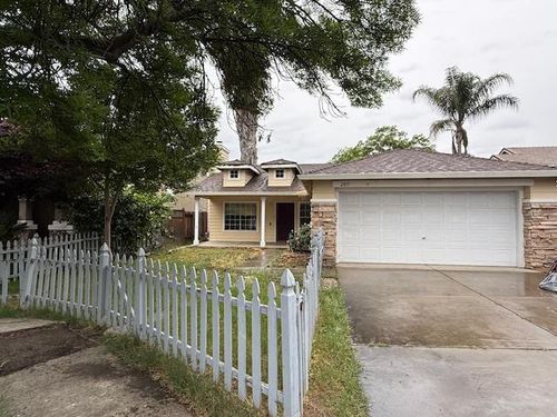 2815 Crescent Moon Ct, Ceres, CA, 95307-7221 | Card Image