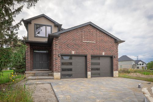 3465 Oriole Dr, London, ON, N6M0K1 | Card Image