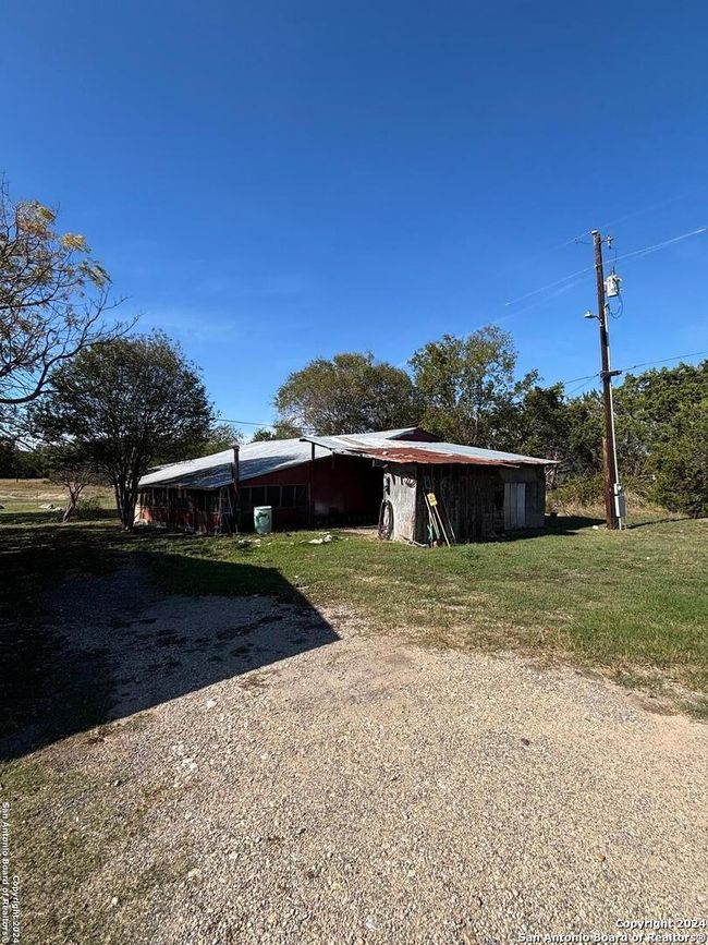 188 De La Fuente Rd., House other with 2 bedrooms, 2 bathrooms and null parking in Blanco TX | Image 8