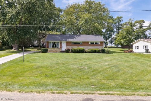 1375 Schrader Road, North Lawrence, OH, 44666 | Card Image