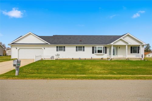 14450 Killybegs Ln, Cement City, MI, 49233-9062 | Card Image