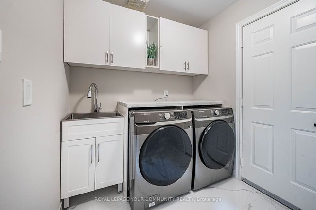 63 Regency View Hts, House other with 4 bedrooms, 4 bathrooms and 5 parking in Maple ON | Image 44