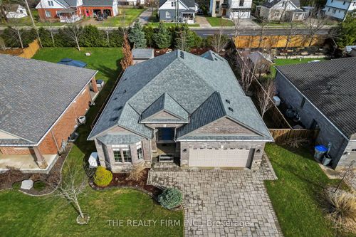 15 Mayapple Cres, Ilderton, ON, N0M2A0 | Card Image