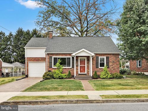 37 Willow Ave, CLEONA, PA, 17042-2562 | Card Image