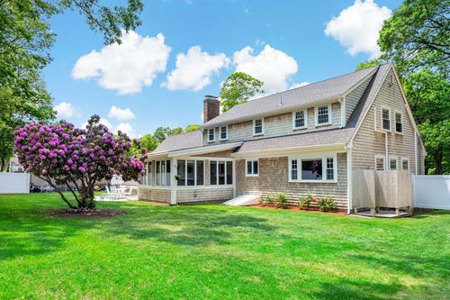 50 Deerfield Rd, Osterville, MA, 02655-1409 | Card Image