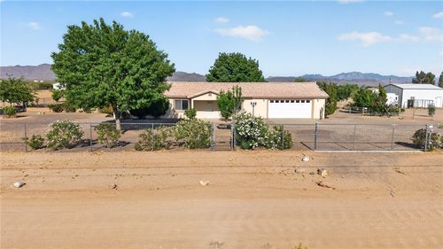 3710 N Horse Mesa Rd, Golden Valley, AZ, 86413-6927 | Card Image
