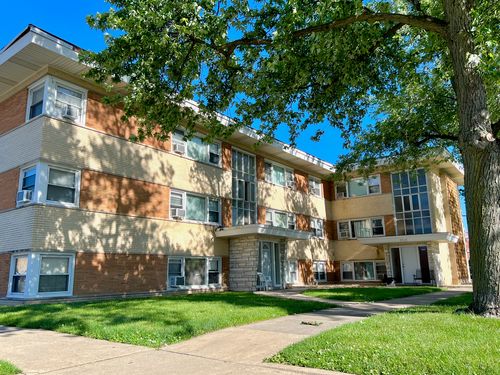 br-7717 W Fullerton Avenue, Elmwood Park, IL, 60707 | Card Image