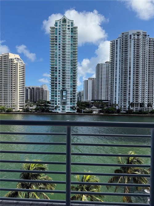 apt-621-325 S Biscayne Blvd, Miami, FL, 33131-2483 | Card Image