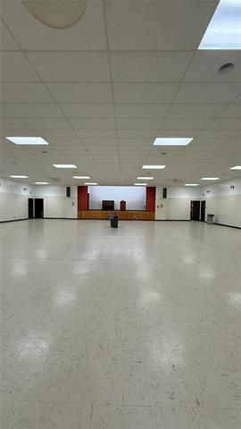 Commercial Sale in Camper 5