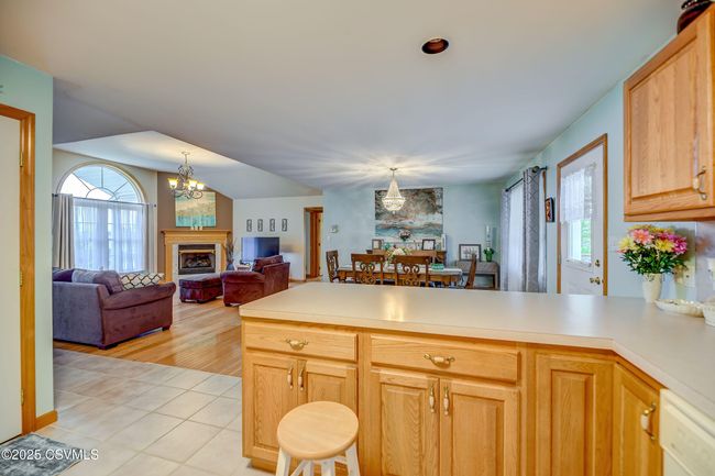 17 Makara Dr, House other with 3 bedrooms, 2 bathrooms and null parking in Drums PA | Image 15