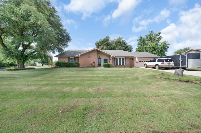 1440 Live Oak St, House other with 3 bedrooms, 3 bathrooms and null parking in Sulphur Springs TX | Image 4