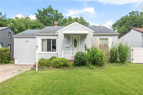 6133 Denison Blvd, Cleveland, OH, 44130-2340 | Card Image