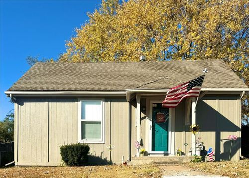 1614 2nd Avenue, Leavenworth, KS, 66048 | Card Image