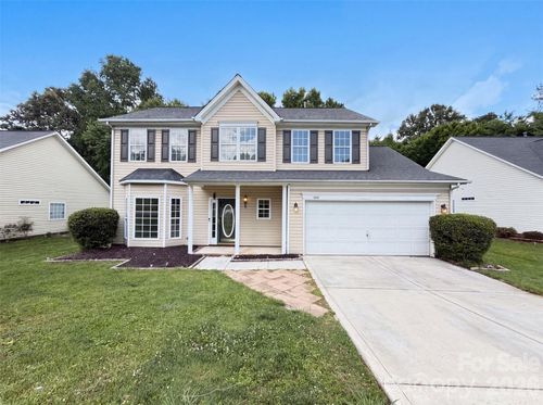 3621 Straussburg Woods Ln, Matthews, NC, 28105-4906 | Card Image