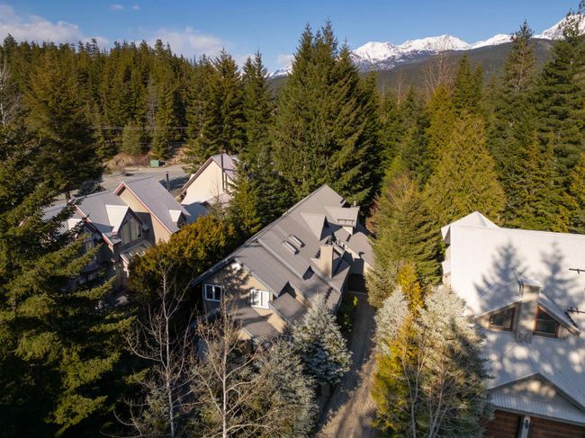 6274 Palmer Drive, Home with 4 bedrooms, 1 bathrooms and 4 parking in Whistler BC | Image 27