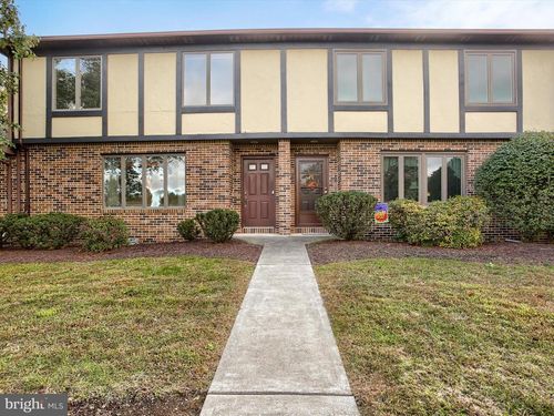 3877 N Sarayo Cir, HARRISBURG, PA, 17110-3644 | Card Image