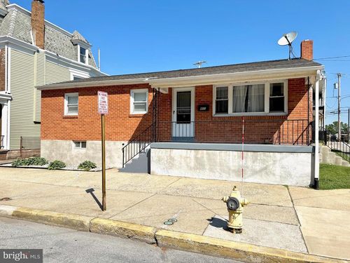 401 Franklin St, READING, PA, 19611-1217 | Card Image