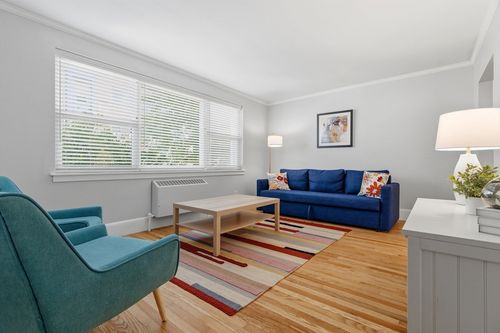 74-4 Oleary Way, Boston, MA, 02130 | Card Image