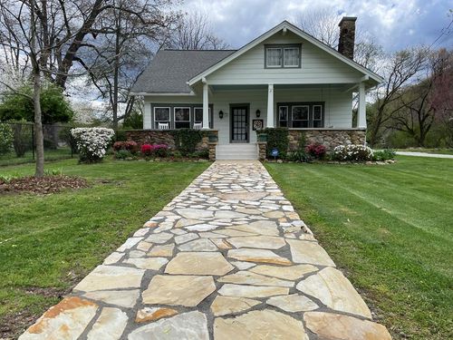 114 Sioux St, Andrews, NC, 28901-7002 | Card Image