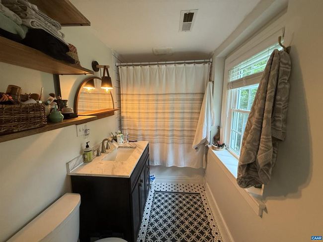 726 Cargil Ln, House other with 3 bedrooms, 2 bathrooms and null parking in CHARLOTTESVILLE VA | Image 17