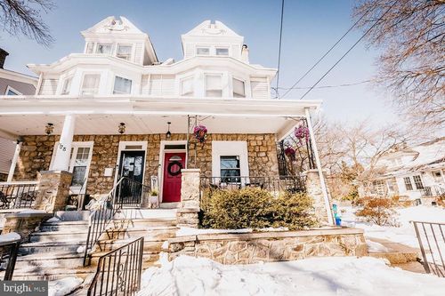 6330 Newtown Ave, Philadelphia, PA, 19111-5656 | Card Image