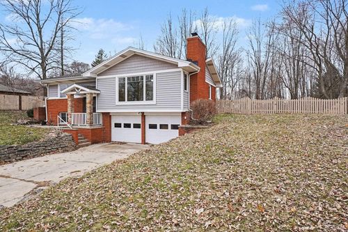 3919 River Rd, Freeland, MI, 48623-8856 | Card Image