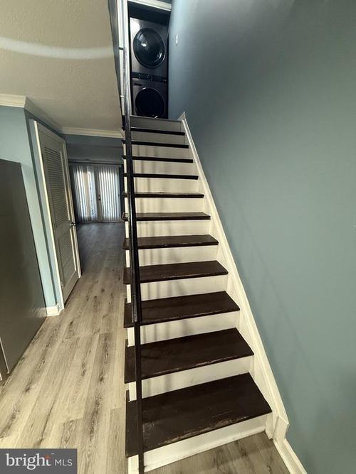 1919 Village Green Dr, LANDOVER, MD, 20785-4118 | Card Image