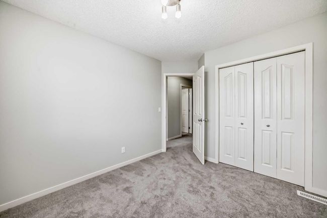 212 Autumn Green Se, House other with 3 bedrooms, 3 bathrooms and 2 parking in Calgary AB | Image 29