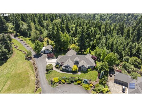 18050 S Ridge Runner Rd, Oregon City, OR, 97045-7368 | Card Image