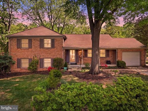6109 Tammy Dr, ALEXANDRIA, VA, 22310-1524 | Card Image