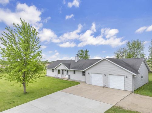 N11729 Lettau Drive, Lomira, WI, 53006 | Card Image