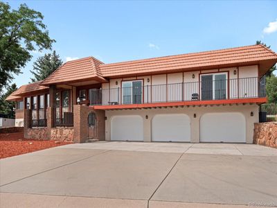 FRONT OF HOUSE / 4 CAR ATTACHED GARAGE | Image 2