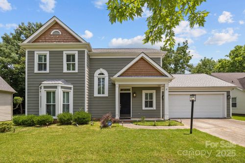 9121 Four Acre Ct, Charlotte, NC, 28210-7900 | Card Image